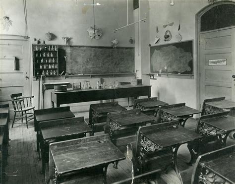 What A Neat Shot Of A Classroom In The 1900s Copyright Trinity