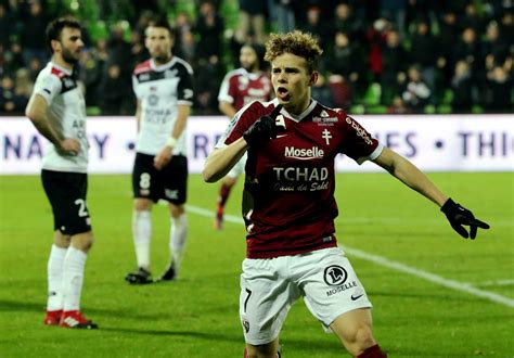 Retrouvez ici toute l'actualité des grenats. Football | Ligue 1. FC Metz : clap de fin pour Gauthier ...
