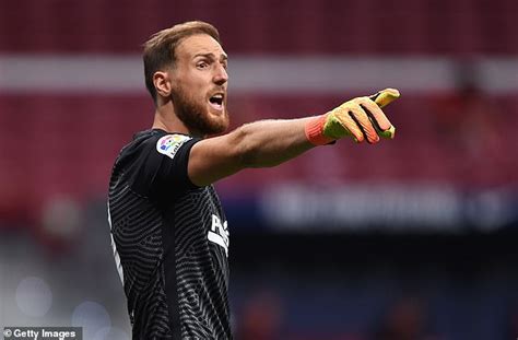 Find out everything about jan oblak. Jan Oblak Salary Per Week : Atletico Madrid Player ...