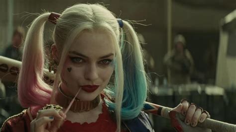 The duo are in final negotiations to pen and helm an untitled movie project centering on batman villains joker and harley quinn. Suicide Squad Director on Harley Quinn Costume Criticism ...