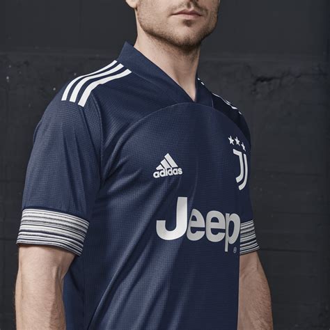 Replacing the club's stripes with brushstrokes. Juventus 2020-21 Adidas Away Kit | 20/21 Kits | Football ...
