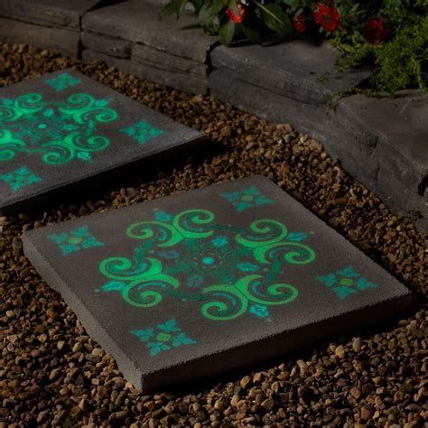 Glow In The Dark Stepping Stone Such A Fun Way To Add Flair Outdoor