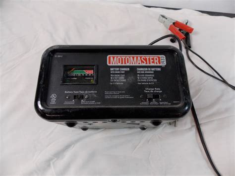 Motomaster 1933 12 Volt Battery Charger Powers On Bodnarus