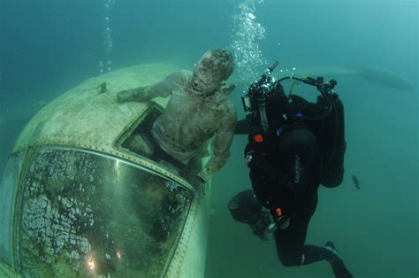 Extracting Corpse From Underwater Airplane Wreck Training Exercise R