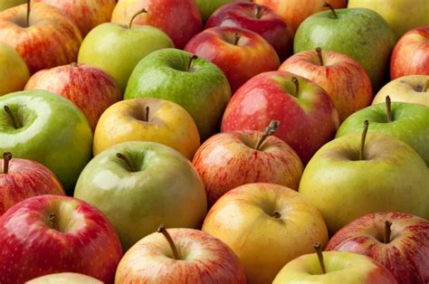 Quel Est Le Top Des Pommes D Automne Pomme Fruits Trois Pommes Hot