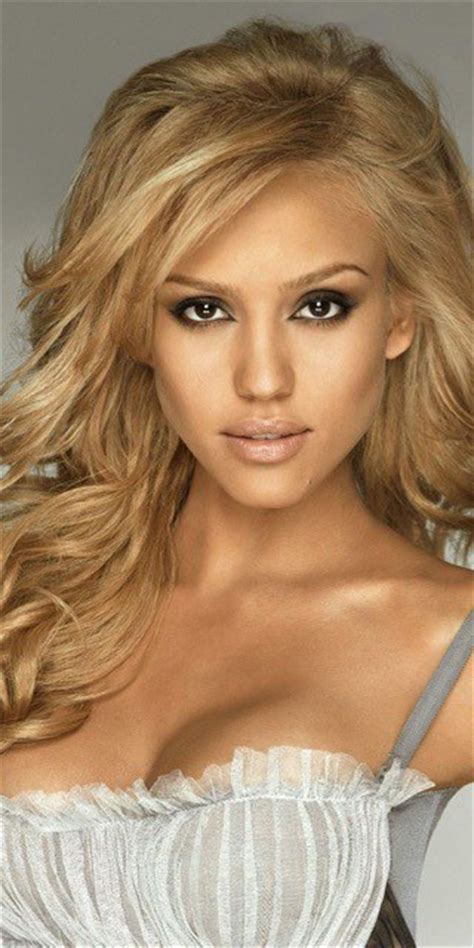 12 Felicitous Blonde Hairstyles For Girls With Brown Eyes