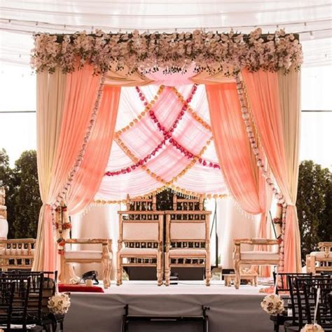 It looks like a fairytale design. 40+ Engagement Stage Decoration Ideas Perfect For Adding Oomph To Your Special Day