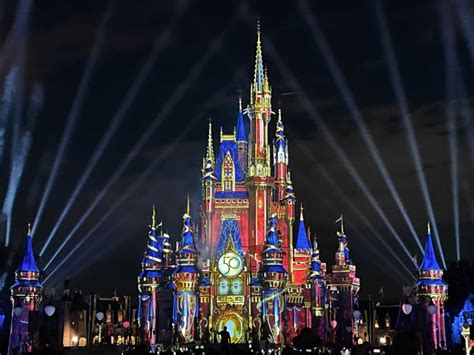 Disney Vacation Club Moonlight Magic Events Returning To Walt Disney