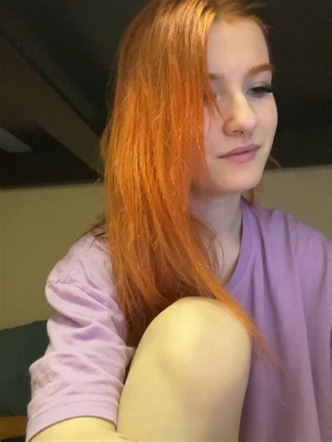 foxy cum webcam porn video record [stripchat] british face biglips spanking