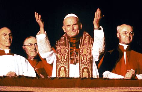 Oryginalny lektor pl dokument film paradokumentalny, pokazuje dzieciństwo, młodość karola wojtyły. 42 lata temu Karol Wojtyła został wybrany papieżem