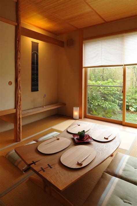 Modern Designs Revolving Around Japanese Dining Tables