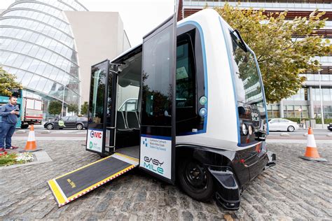driverless bus on streets of dublin for first time ever and public can hop on board for free