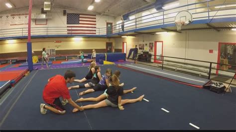 Coach Explains How To Safely Stretch After Video Of Cheer Squad S