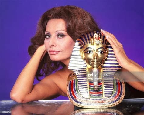 Actress Sophia Loren Poses For A Portrait In 1988 In Los Angeles