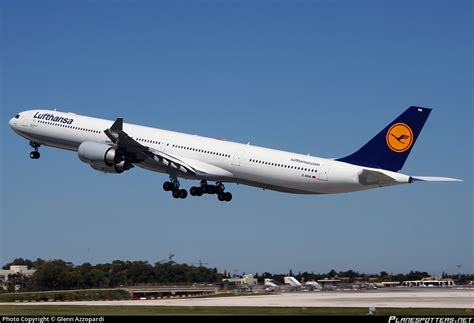 D Aiha Lufthansa Airbus A340 642 Photo By Glenn Azzopardi Id 181435