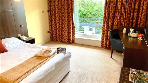 Courtyard by marriott charlotte airport north. Cheap Hotel Near Gatwick Airport - YouTube