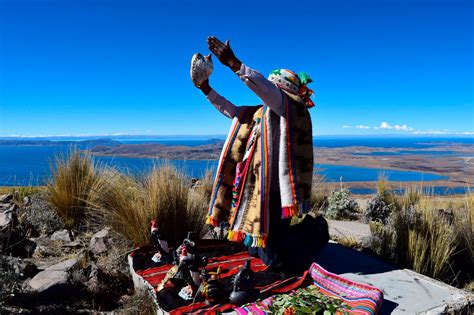 El 1 de agosto se celebra el día de la pachamama. Ofrenda a la Pachamama (Madre Tierra) Mes de Agosto ...