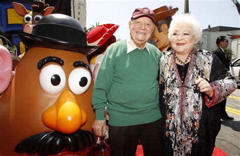 Seinfeld Toy Story Actress Estelle Harris Dies At 93 The