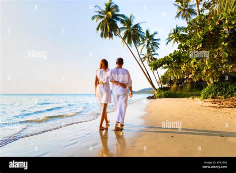 Stroll During Sunset Hi Res Stock Photography And Images Alamy