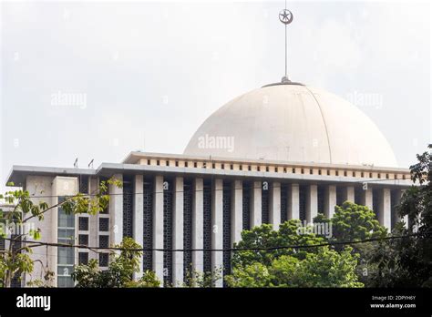 The Istiqlal Mosque Is The Biggest Mosque In Southeast Asia Located In