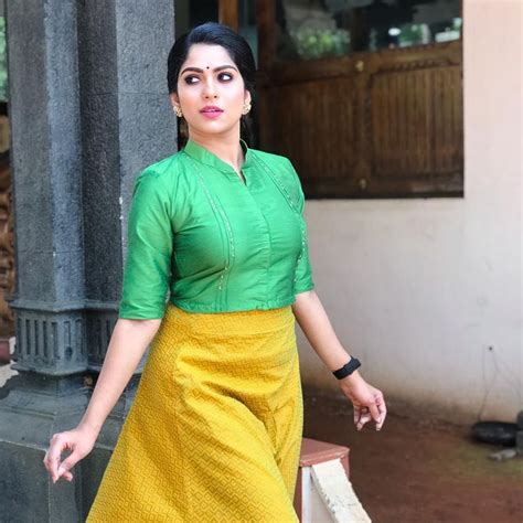 Malayalam Serial Actress Swasika Hot And Sexy Photos Photos Hd Images