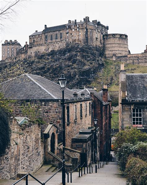 A View Of Edinburgh Castle From The Vennel Laura Anne Brown