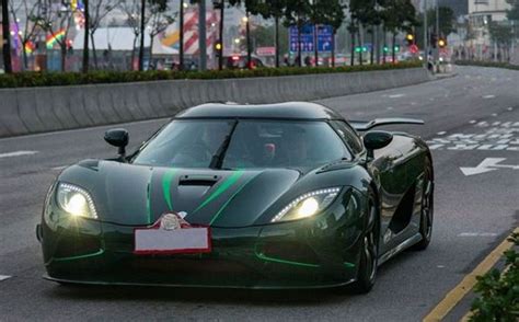 Hong Kongs Green Carbon Koenigsegg Agera Rs Is A Flawless Gem