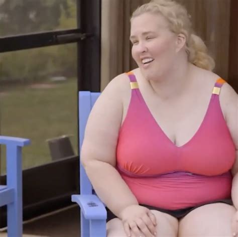Mama June Shows Off Curves In Hot Pink Swimsuit During Rare Visit With Babes Honey Boo Boo