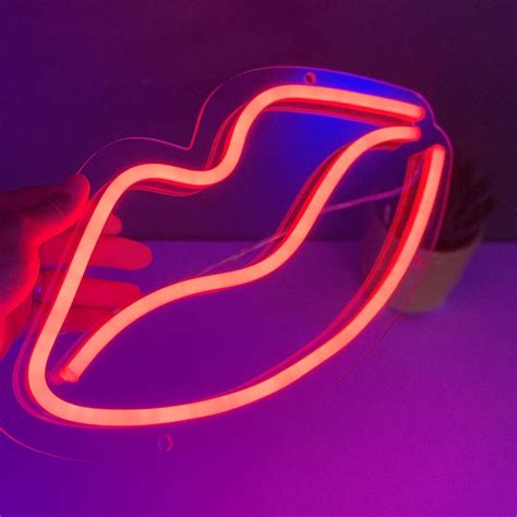 Lips Neon Sign By Marvellous Neon