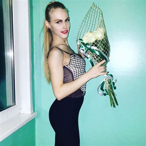 Kira Sadovaya Russian Male Model Androgynous Models Transgender Girls Kira How To Wear
