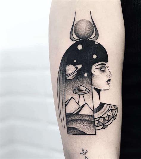 40 Hathor Tattoos Meanings Tattoo Designs And Ideas