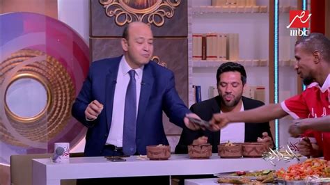عرض الإعلامي «عمرو أديب» صورة تجمع بين الشهيد« أحمد المنسي» والإرهابي هشام عشماي، وذلك في نفس السياق عرض عمرو أديب خلال الحلقة صورة جمعت بين الشهيد البطل أحمد. عمرو أديب وحسن الرداد: لأ لأ لأ لأ لأ لأ لأ.. أبو قشطة لأ ...