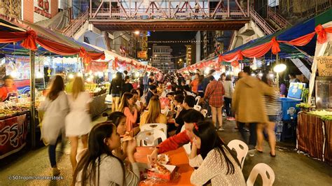 Chiang Mai Bazaar Night Market Living Nomads Travel Tips Guides News And Information