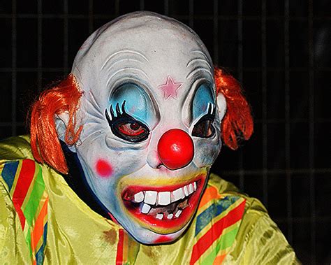 25 Evil And Scary Clown Pictures To Terrify Kids