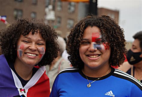 Bronx Dominican Day Parade Brings Hundreds Of Spectators And Political Power Amnewyork