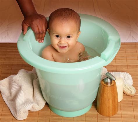 Life More Simply: Spa Baby Eco European Bath Tub Review & Giveaway!
