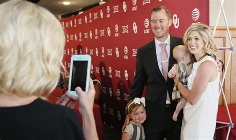 Still Just Dad Lincoln Riley Isnt Just The 33 Year Old