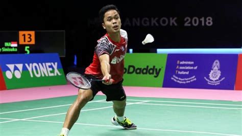 Jonatan christie (18), anthony ginting (19), dan ihsan maulana (20) memberikan asa baru untuk sektor tunggal putra bulu tangkis. Jonatan Christie Rankingnya Melorot ke Peringkat 14 Dunia ...