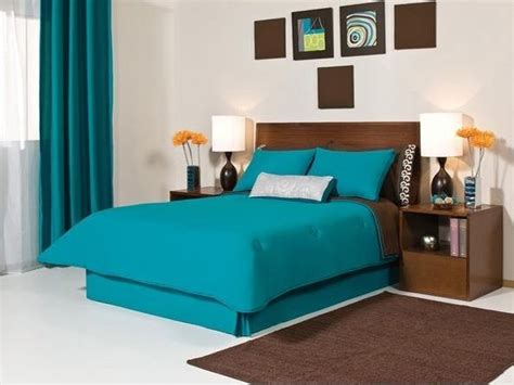 Turquoise will be the best color to freshen room with its amazing light and chic color. The Reversible side!! | Brown bed, King size comforter ...