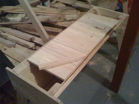 Top bar (swarm) bait hives: Kenyan top bar beehive plans ~ Backyard arbor