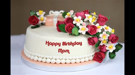 Jewelleries and fancy clothes aren't sufficient gifts for you. Cummbru: Birthday Cake For Mom With Flowers