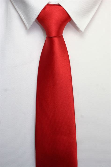Corbata Seda Roja Martinno Combinación de camisa y corbata