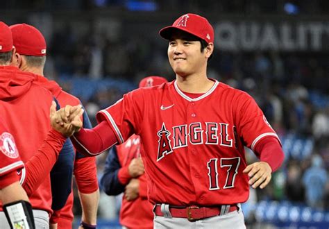 “dr Shohei Ohtani” Baseball Fans Praise Two Way Phenom For His
