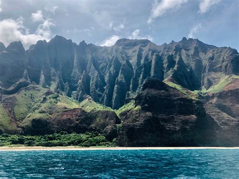 Hawaiis Na Pali Coast State Wilderness Park Is A Natural Oasis That