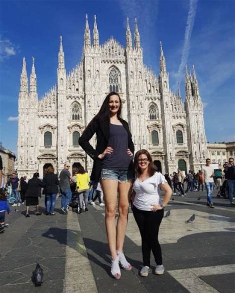 This Former Russian Basketball Player With Insanely Long Legs And Large