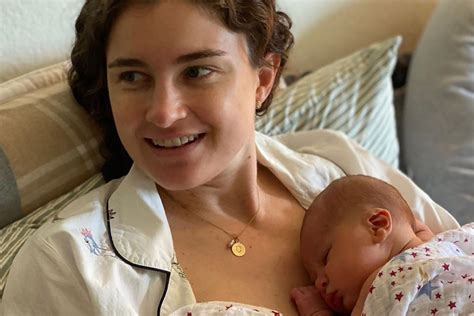 Candice Bergen S Daughter Chloe Welcomes Baby Boy