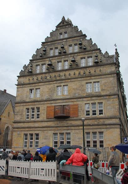 He also admitted that being a biden had been both 'a privilege and a burden'. Hameln | The Pied Piper of Hamelin | Lower Saxony