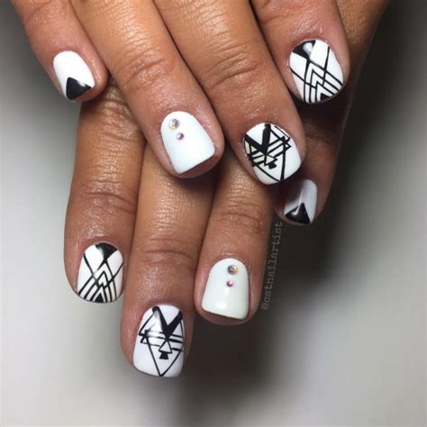 70 Geometric Pattern Nail Designs That You Will Love To Try Blurmark
