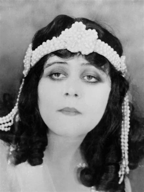 Theda Bara Net Worth Measurements Height Age Weight