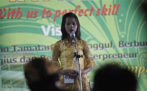 Pidato Hari Kartini Bahasa Jawa Tulisan
